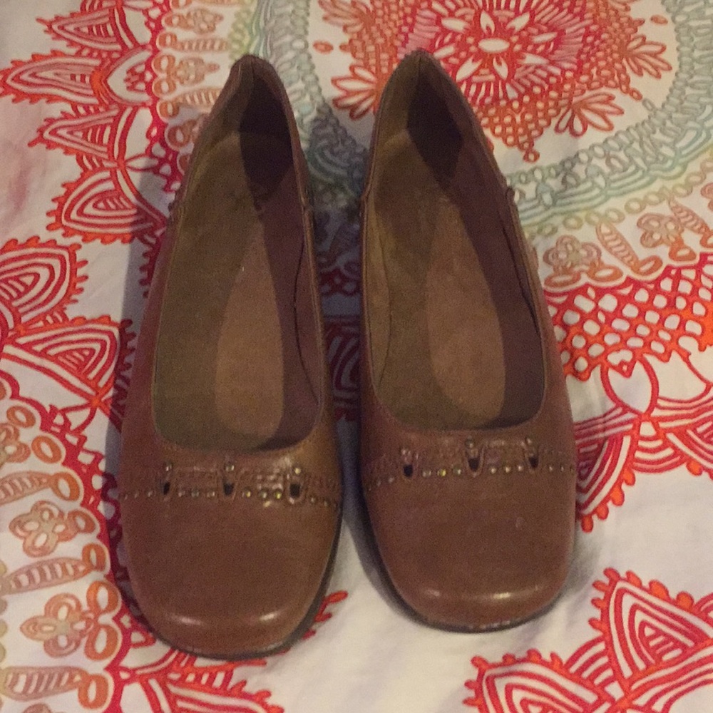 Brand New Brown Aerosoles Flats Size 8 1/2 M